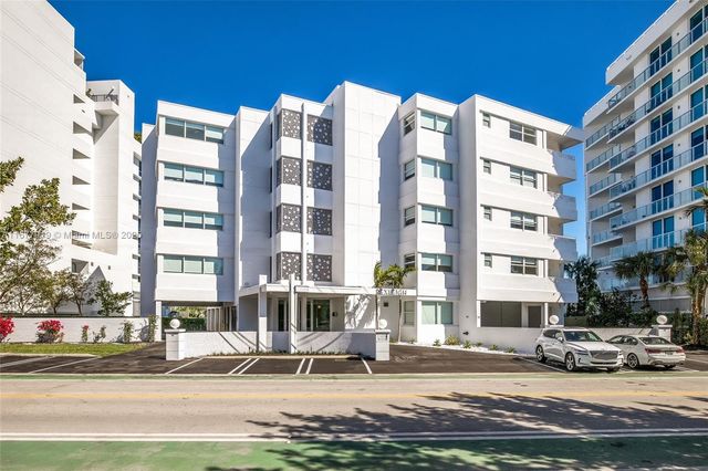 9881 E Bay Harbor Dr 302, Bay Harbor Islands, FL 33154