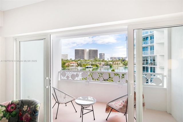 9881 E Bay Harbor Dr 302, Bay Harbor Islands, FL 33154