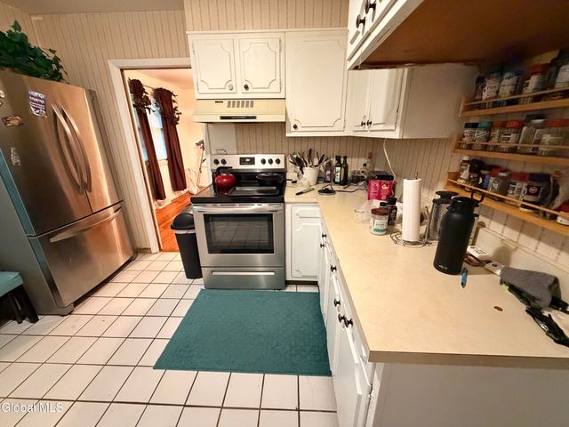 79 Devon Road, Bethlehem, NY 12054