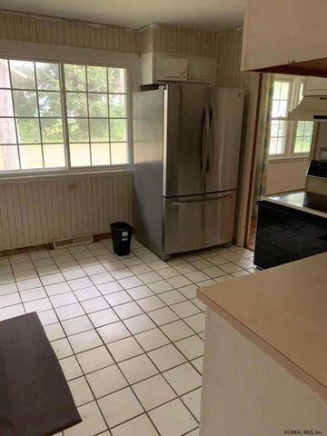 79 Devon Road, Bethlehem, NY 12054