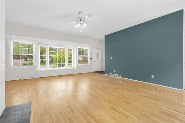 6817 Rothbury Street, Portage, MI 49024