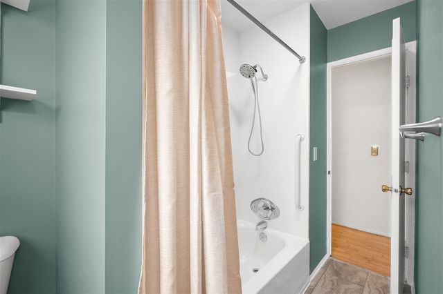 6817 Rothbury Street, Portage, MI 49024