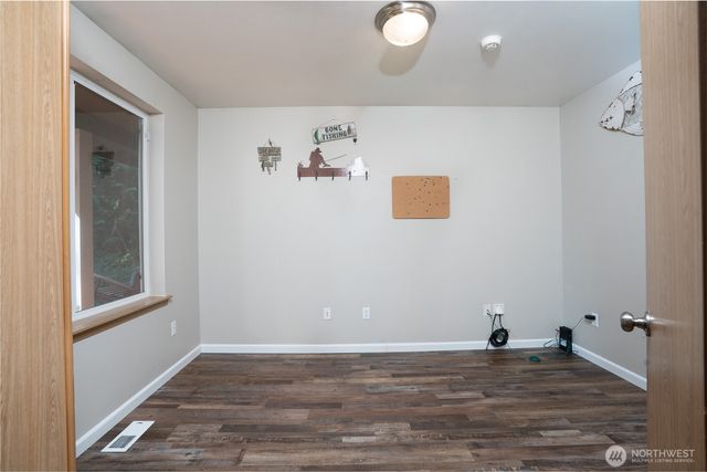 33110 27th Avenue E, Roy, WA 98580