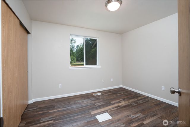 33110 27th Avenue E, Roy, WA 98580