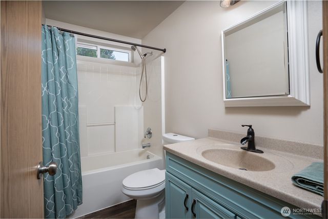 33110 27th Avenue E, Roy, WA 98580