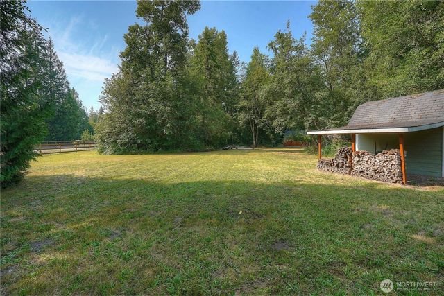 33110 27th Avenue E, Roy, WA 98580