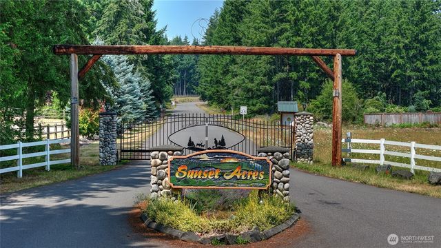 33110 27th Avenue E, Roy, WA 98580