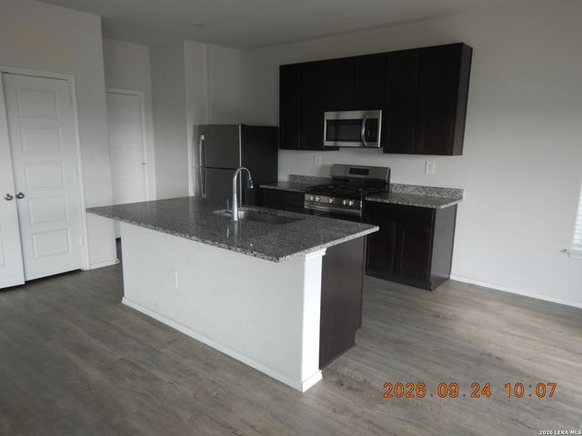 2004 Palmer Pl, Converse, TX 78109