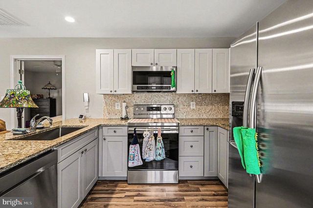 8318 DIAMOND HILL RD, Warrenton, VA 20186