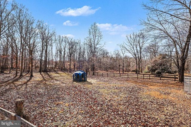 8318 DIAMOND HILL RD, Warrenton, VA 20186