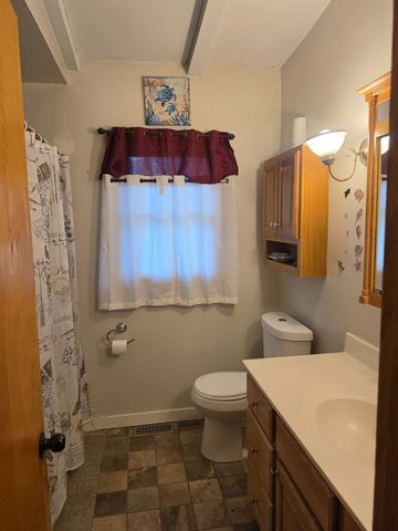 8316 E Morris St, Wichita, KS 67207