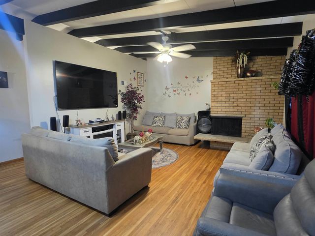 8316 E Morris St, Wichita, KS 67207
