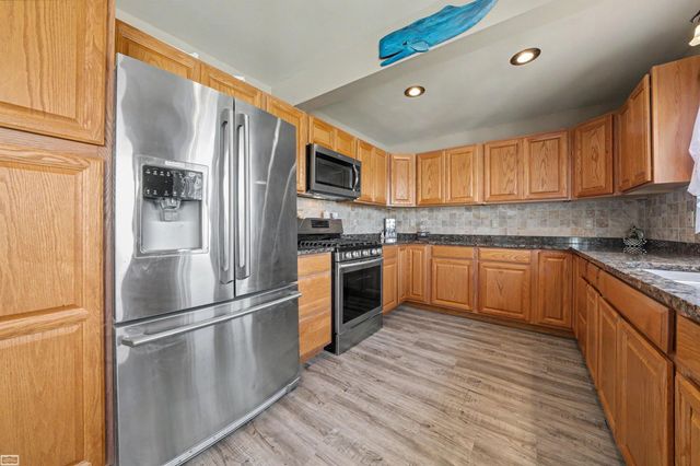 6334 Marina Drive, Clay Twp, MI 48001