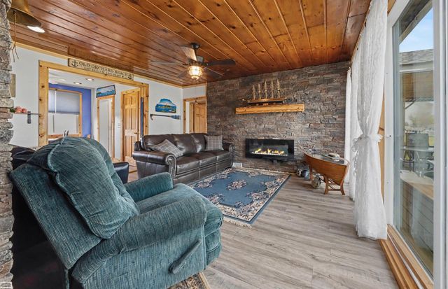 6334 Marina Drive, Clay Twp, MI 48001
