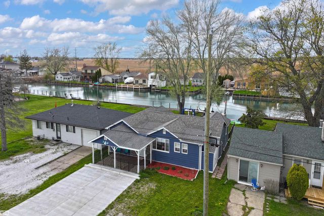 6334 Marina Drive, Clay Twp, MI 48001
