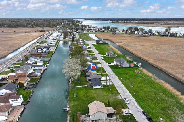 6334 Marina Drive, Clay Twp, MI 48001