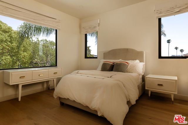 1723 S Corning Street, Los Angeles, CA 90035