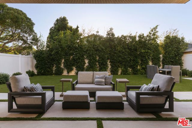 1723 S Corning Street, Los Angeles, CA 90035