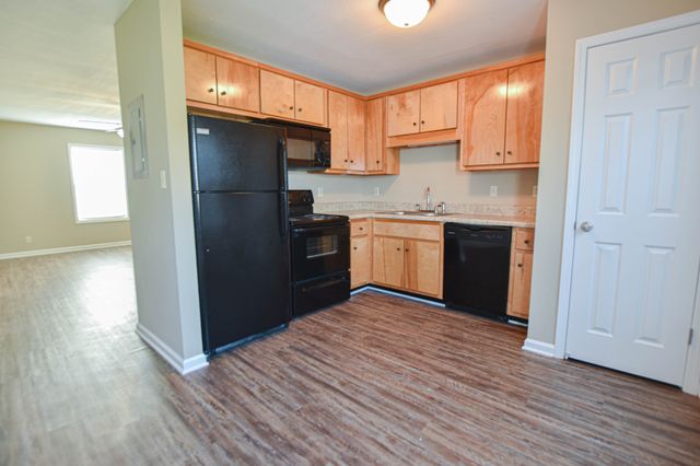 1030 W Creek Coyote Trl Apt A, Clarksville, TN 37042