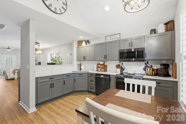 109 Prescott Street, Matthews, NC 28104
