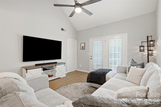 109 Prescott Street, Matthews, NC 28104