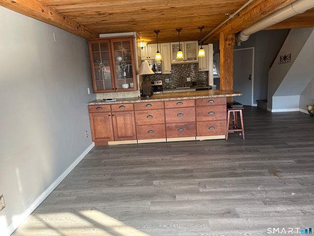 68 Thermos Avenue 212B, Norwich, CT 06360