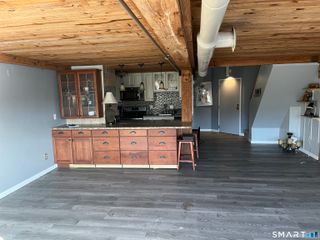 68 Thermos Avenue 212B, Norwich, CT 06360