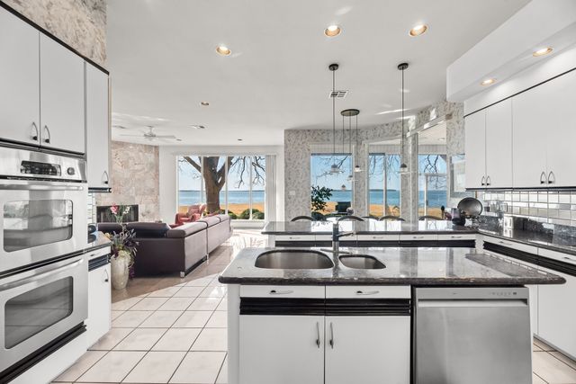 417 Pecan Point Drive, Kerens, TX 75144