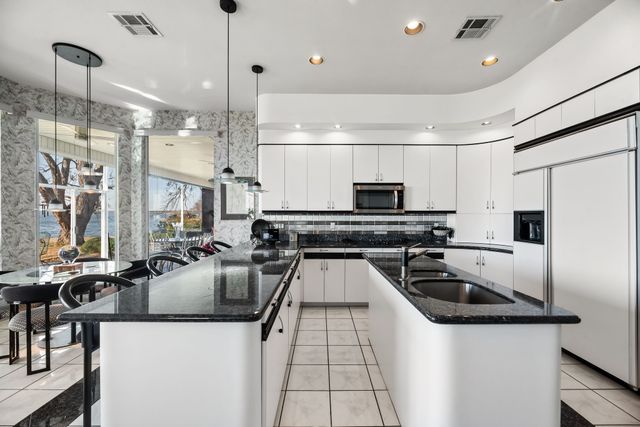 417 Pecan Point Drive, Kerens, TX 75144