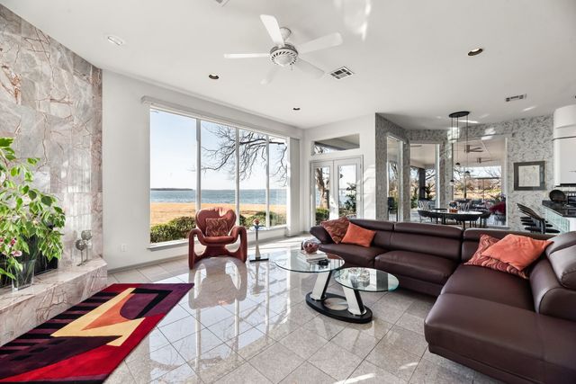 417 Pecan Point Drive, Kerens, TX 75144