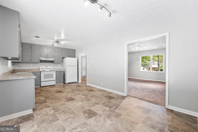 730 Shoreline Trail SE, Conyers, GA 30094