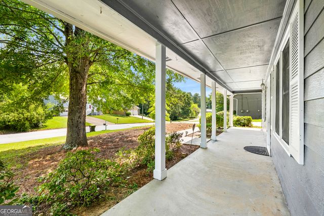 730 Shoreline Trail SE, Conyers, GA 30094