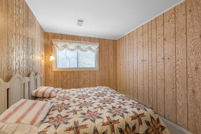 49 Oak Hill Colony 12, Fox Lake, IL 60020