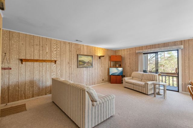 49 Oak Hill Colony 12, Fox Lake, IL 60020