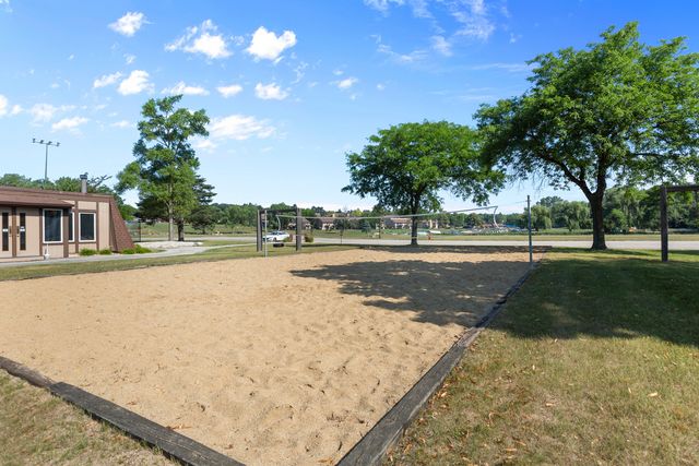 49 Oak Hill Colony 12, Fox Lake, IL 60020