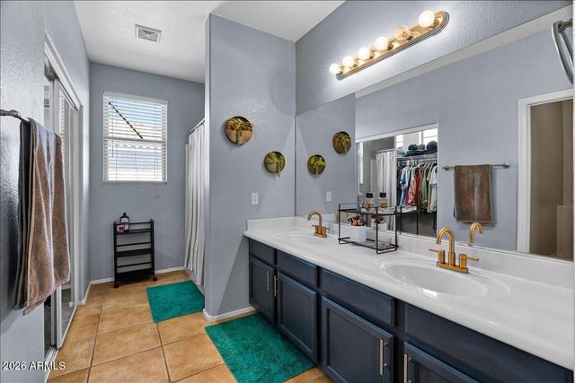 4198 S SOBOBA Street, Gilbert, AZ 85297