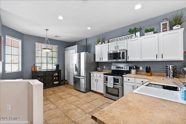 4198 S SOBOBA Street, Gilbert, AZ 85297