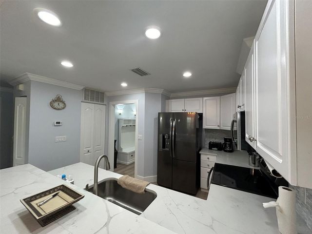 3702 54TH DRIVE W 204, Bradenton, FL 34210