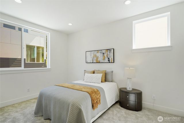 9013 14th Avenue SW, Seattle, WA 98106