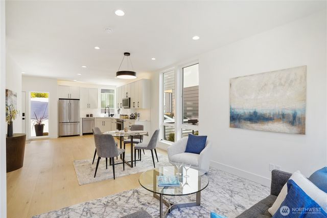 9013 14th Avenue SW, Seattle, WA 98106
