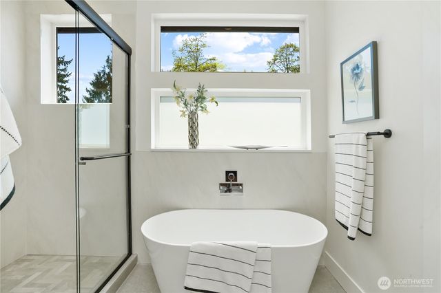 9013 14th Avenue SW, Seattle, WA 98106