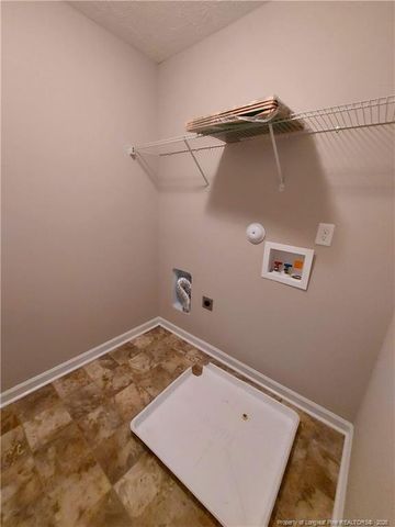 2402 MARKET HILL Drive, Fayetteville, NC 28306