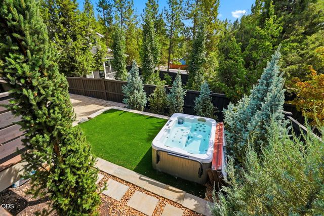 2621 NW Sky Vista Court, Bend, OR 97703