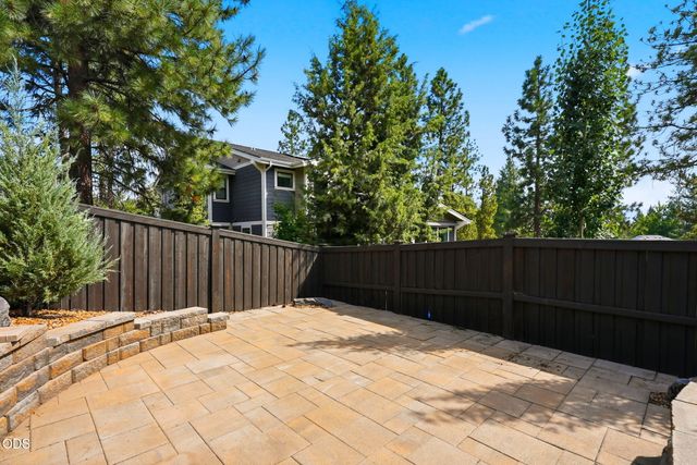 2621 NW Sky Vista Court, Bend, OR 97703