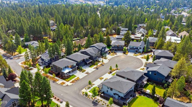 2621 NW Sky Vista Court, Bend, OR 97703
