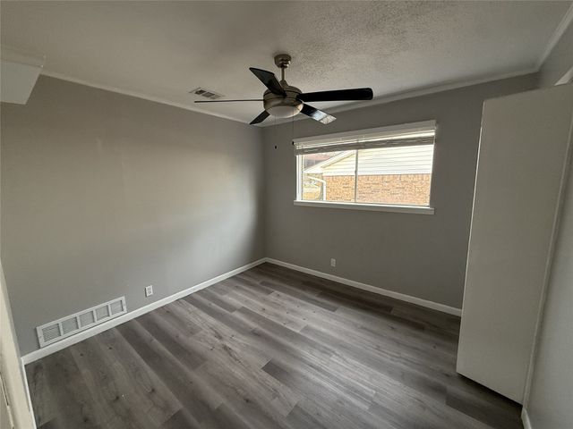 415 W Highland Drive, Whitewright, TX 75491