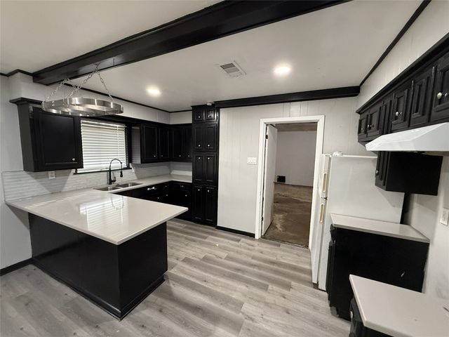 415 W Highland Drive, Whitewright, TX 75491