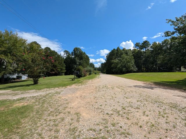 10 New Market Road, Trenton, SC 29847