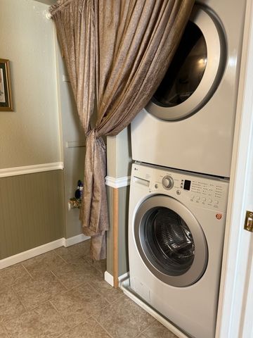 7707 US Highway 20 Highway, Lena, IL 61048