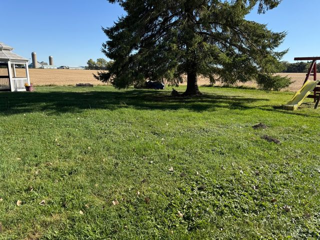 7707 US Highway 20 Highway, Lena, IL 61048